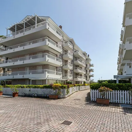 Elsa A19 Apartment